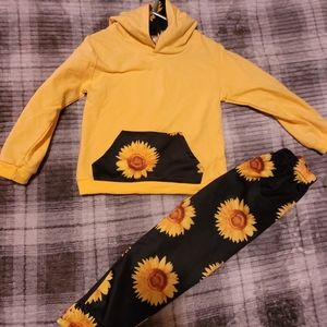 Sunflower 🌻 2 piece 4T